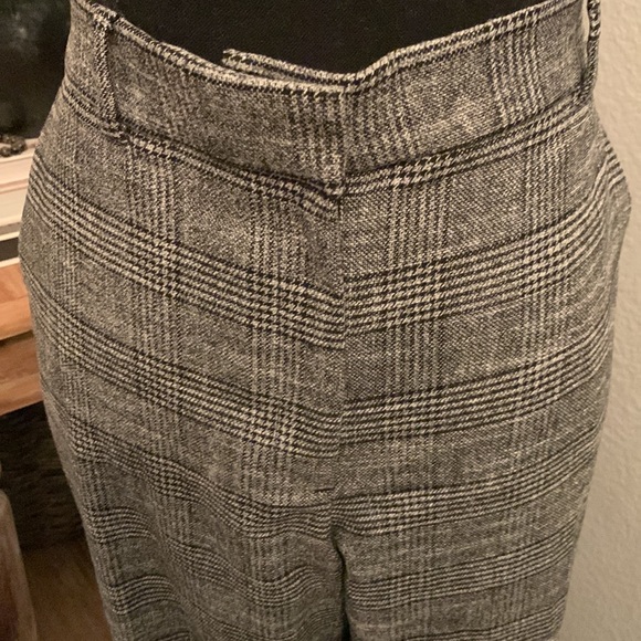 H&M Black Gray Crop Plaid Pants - Picture 2 of 5